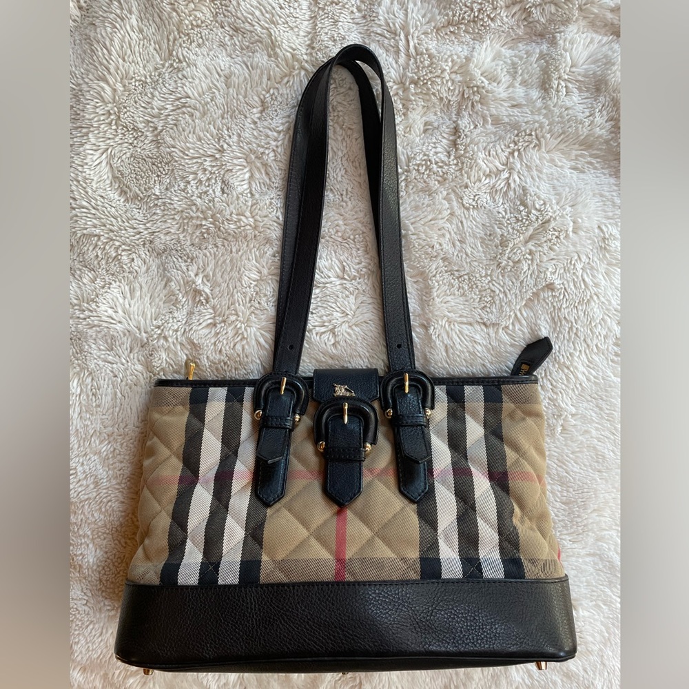 Burberry House Check Quilted Bag